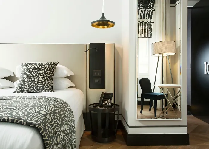 Corso 281 Luxury 5* Rome