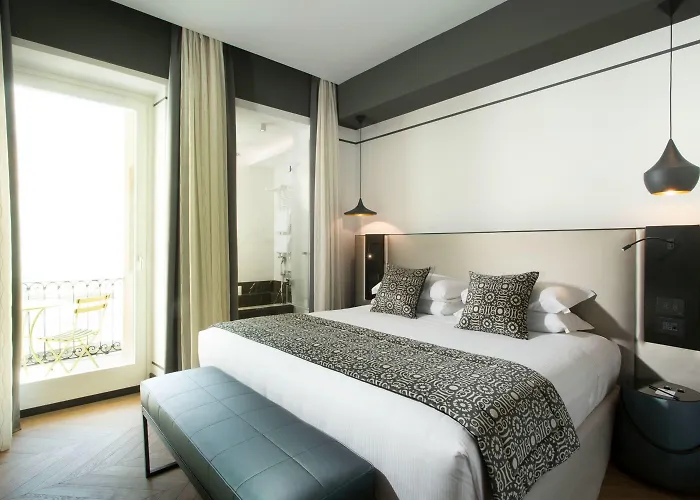 Corso 281 Luxury 5* Rome